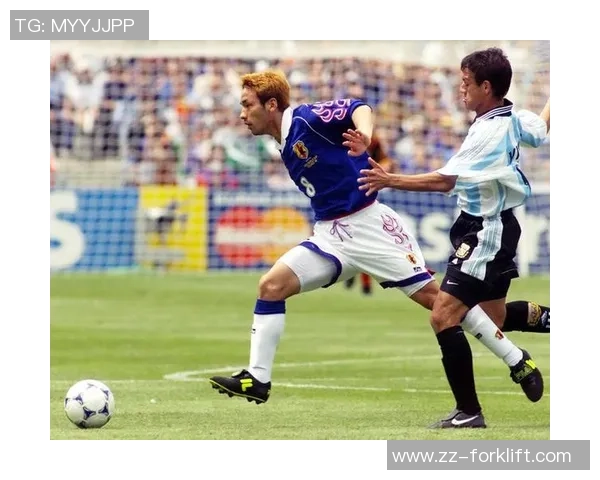 从街头小子到绿茵传奇足球明星的奋斗与梦想故事 从街头小子到绿茵传奇足球明星的奋斗与梦想故事