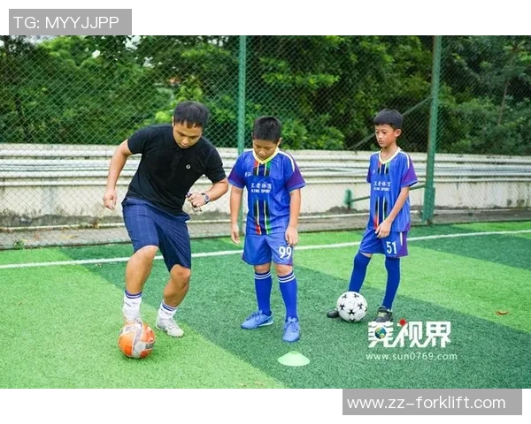 足球学姐的成长之路与梦想追逐的精彩故事 足球学姐的成长之路与梦想追逐的精彩故事